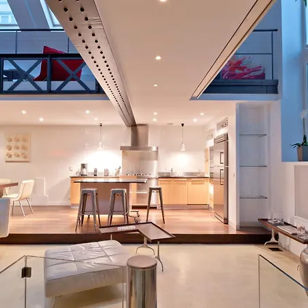 Apartment Luxury Two-story Designer Loft In Epicenter - Bright And Spacious